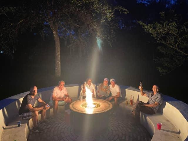 Jupiter Waterfalls - Newly Updated - Tiki Hut, Fire Pit, Kitchen, Pool Heater And More Ngoại thất bức ảnh