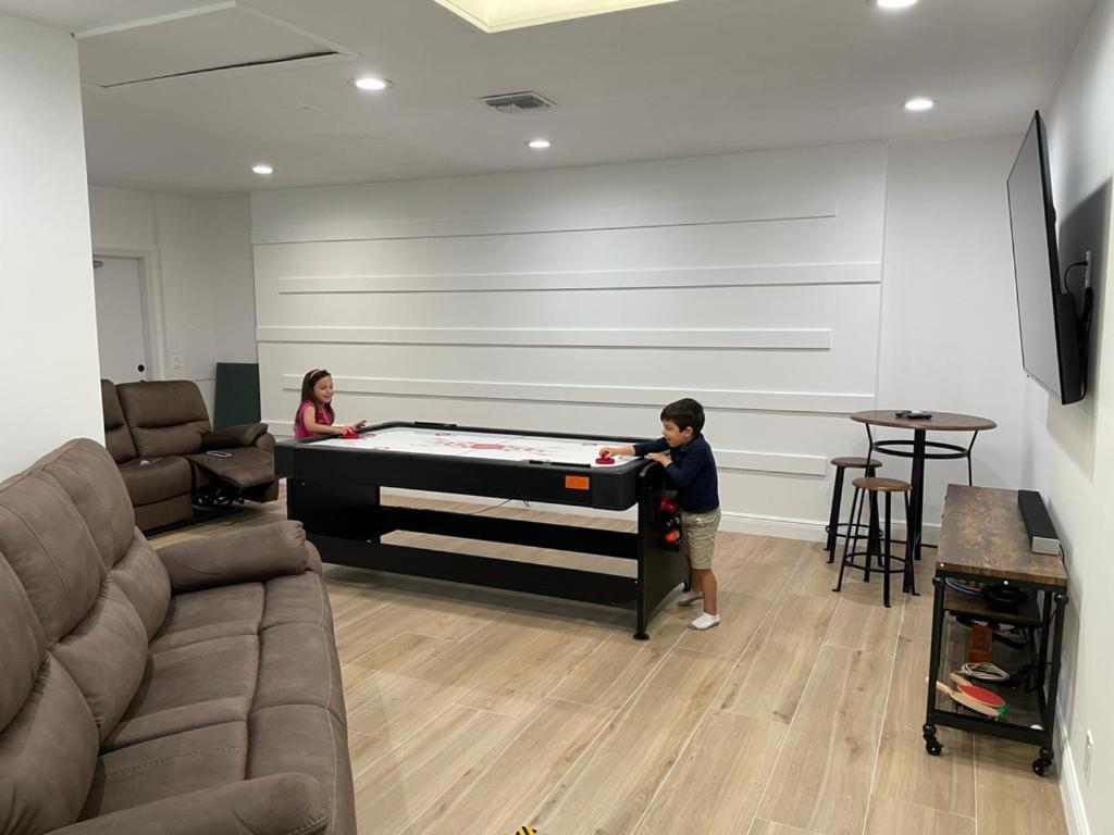 Jupiter Waterfalls - Newly Updated - Tiki Hut, Fire Pit, Kitchen, Pool Heater And More Ngoại thất bức ảnh